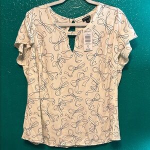 Torrid White Bow Print Women's Top